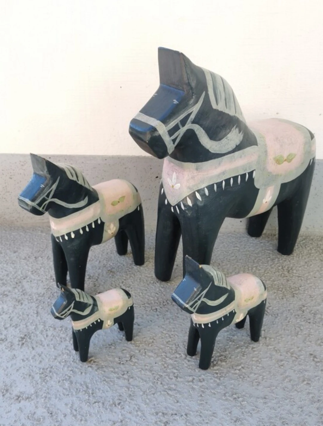 Rare Set of 4 Vintage Hand Carved Wooden Dala Horses - Swedish