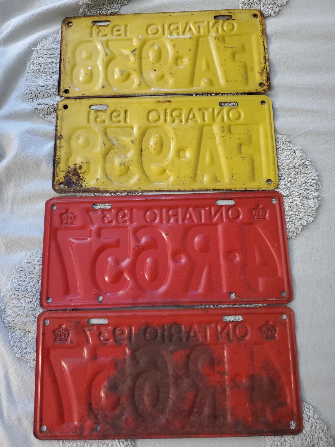 Vintage Ontario License Plate Collection - photo 5