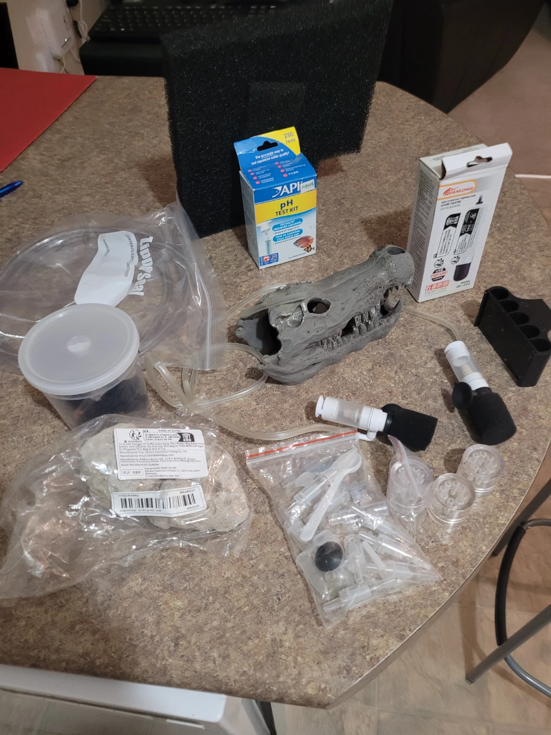 Aquarium supplies