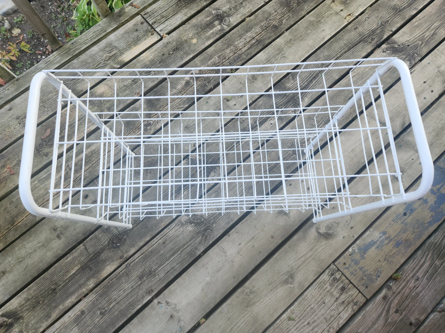 White Wire Metal Storage Rack - photo 2