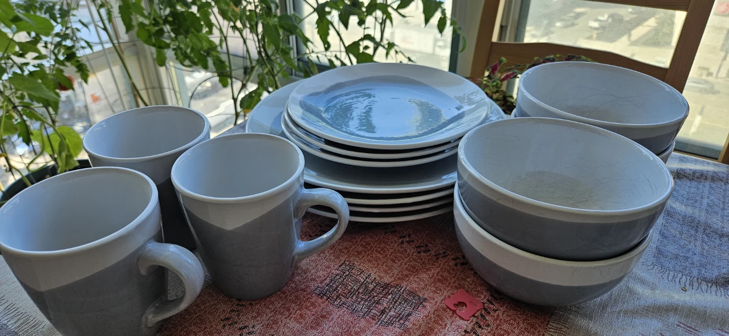 Ceramic Dishware Set in Grey and White - photo 3