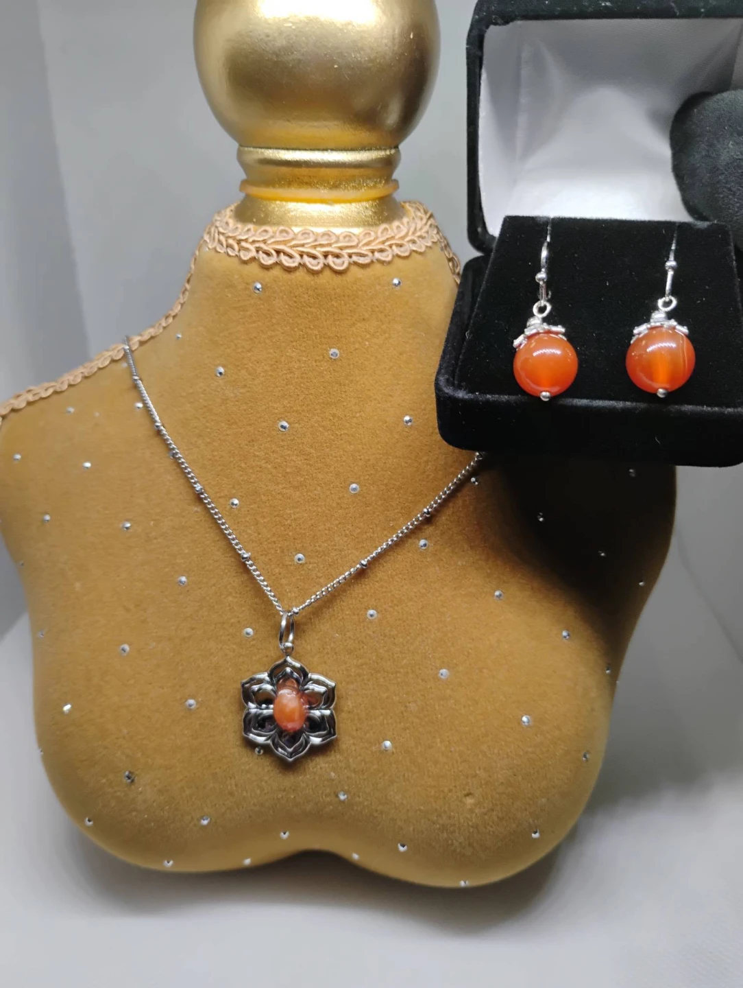 Silver Flower Carnelian Stone Jewelry Set - photo 4