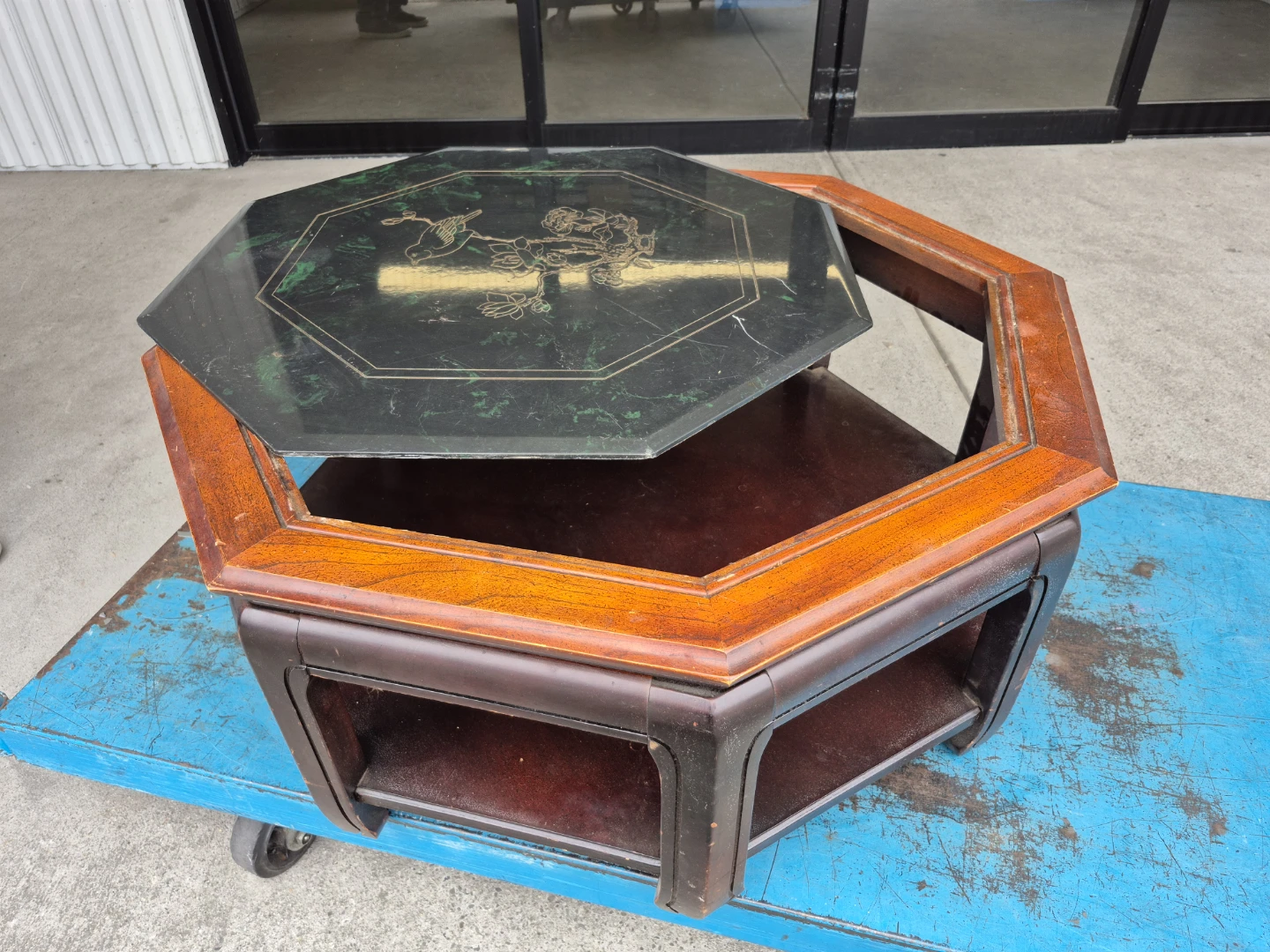 Octagon coffee table - photo 4