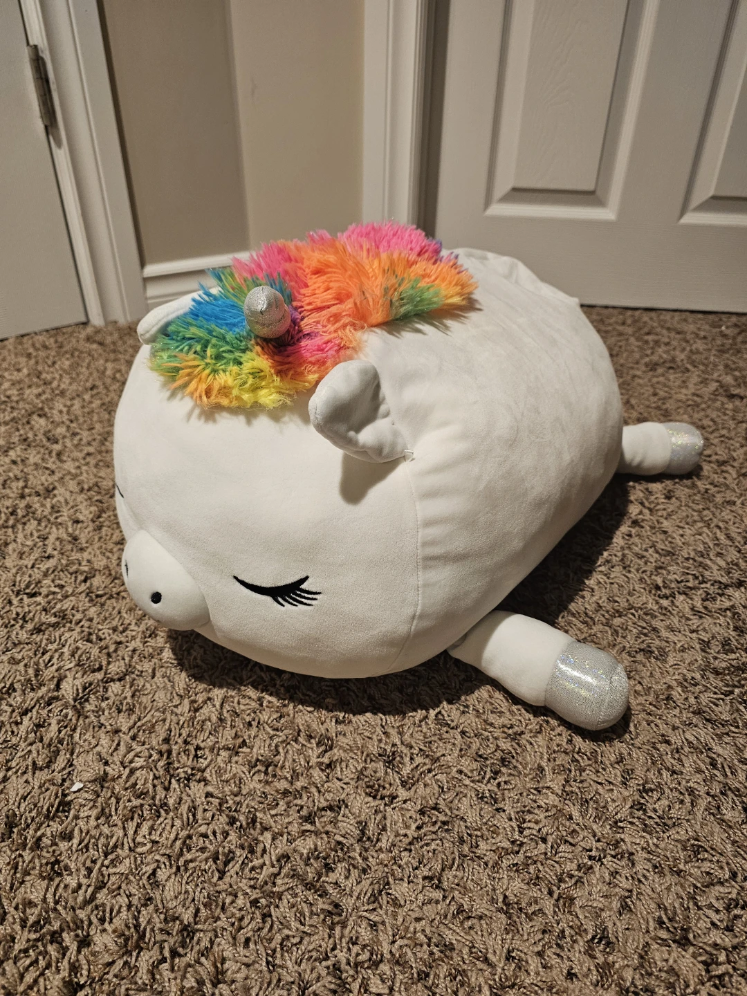 Large unicorn plushie