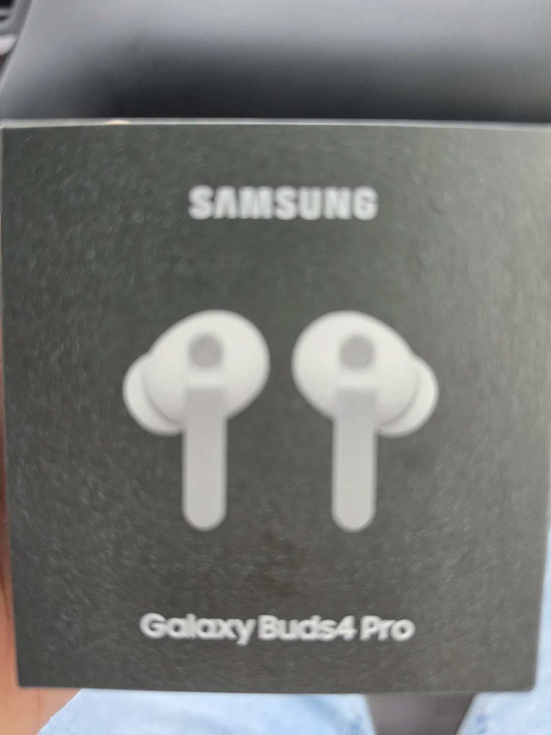Galaxy buds 4 pro