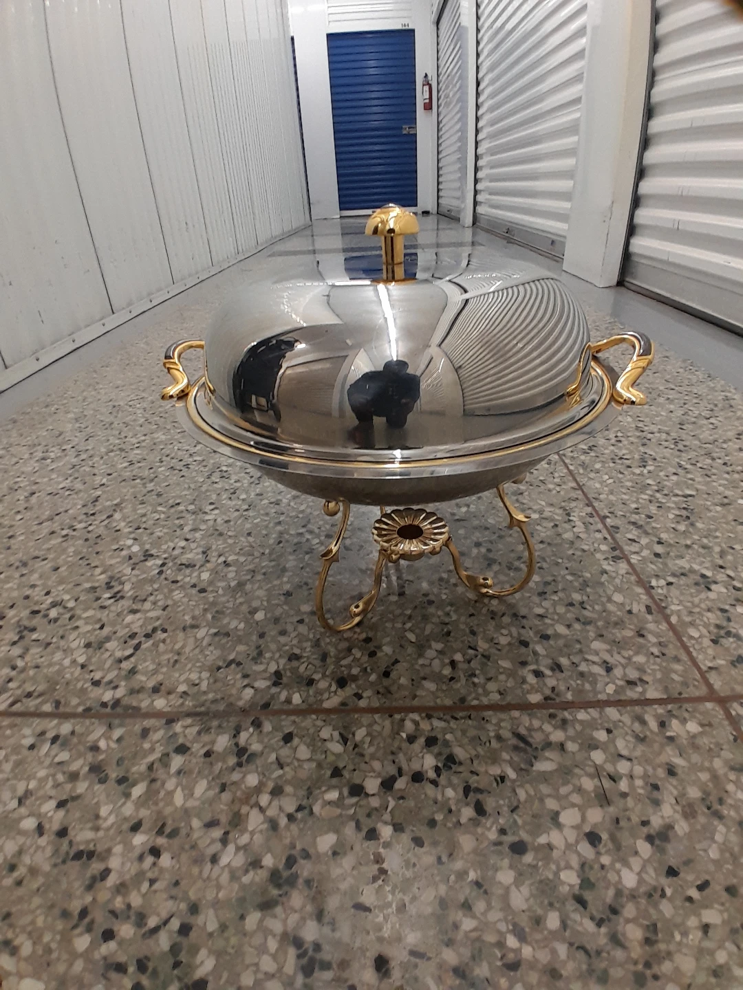 Silver and Gold Tone Chafing Dish - photo 4