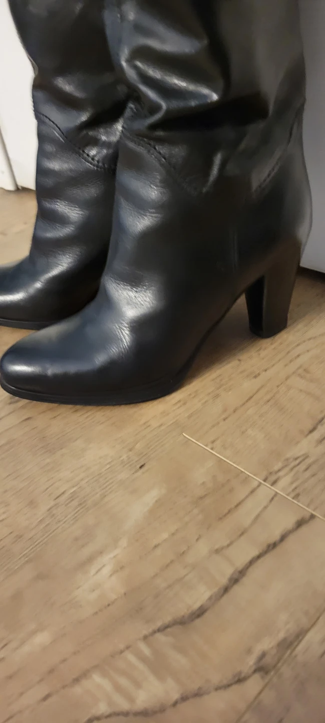 Black Leather Knee-High Boots - photo 4