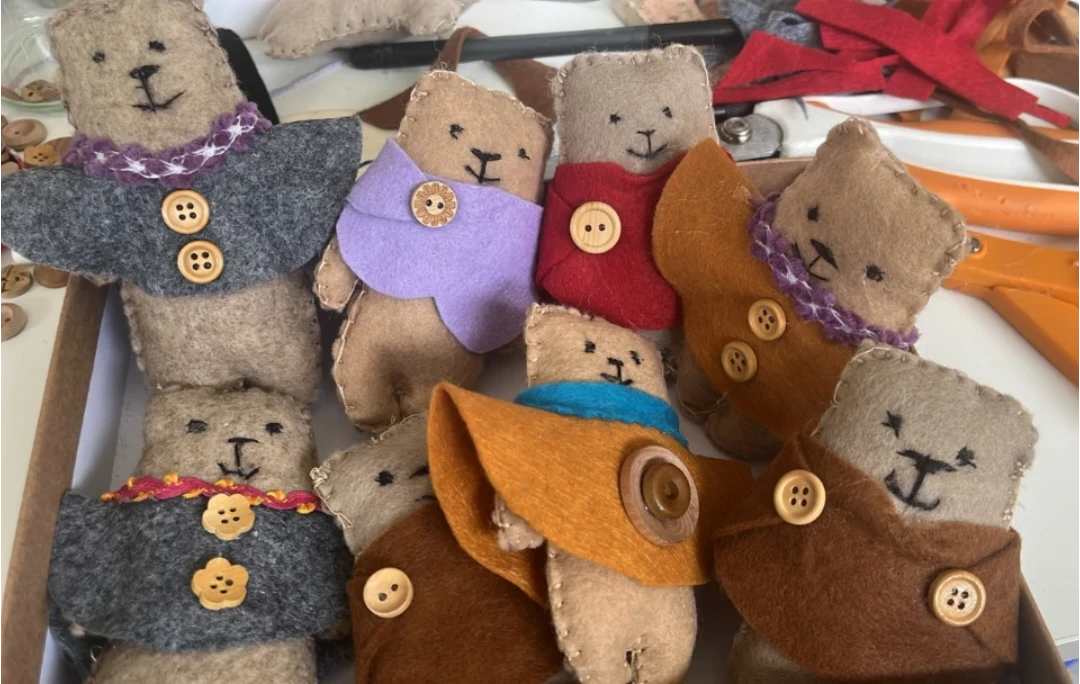 Handmade Felt Bears and Birds - photo 2