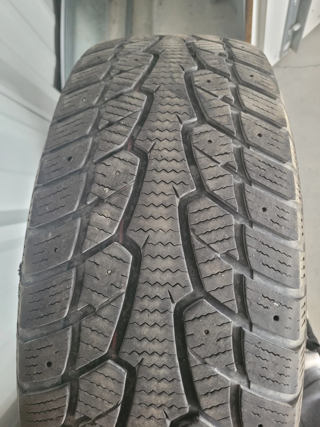 1 winter tire 225 60 16 - photo 4