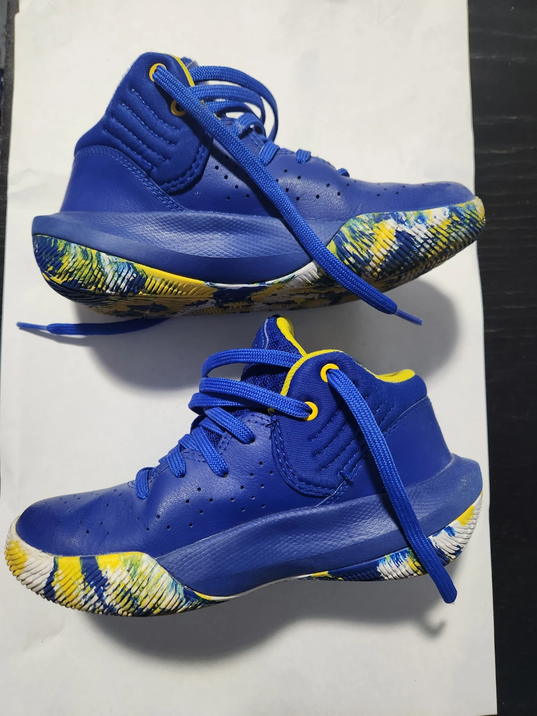 Under Armour Youth Basketball Shoes Size 13K - photo 2