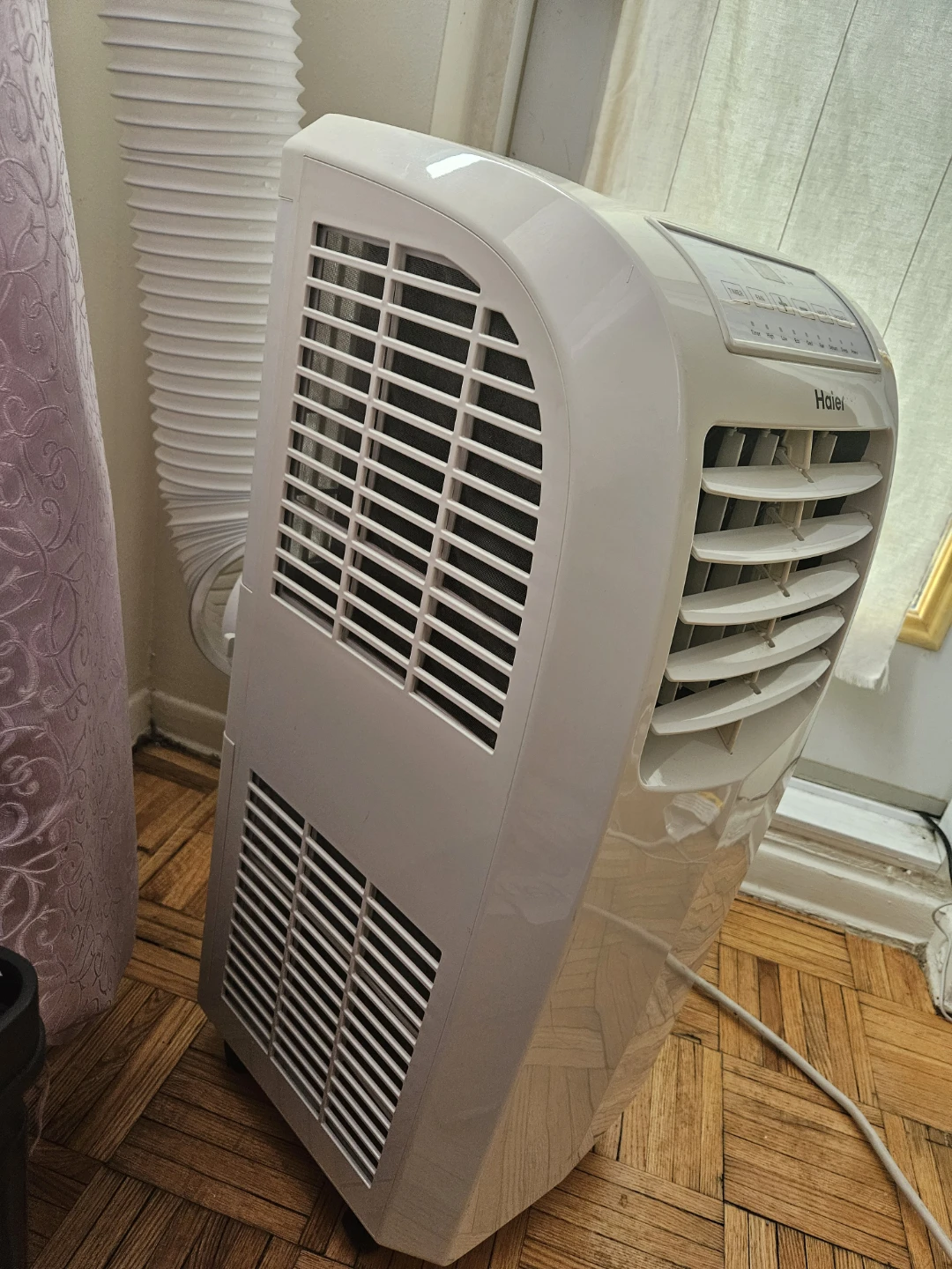 Haier 10,000 BTU Portable Air Conditioner dehumidifier - photo 5