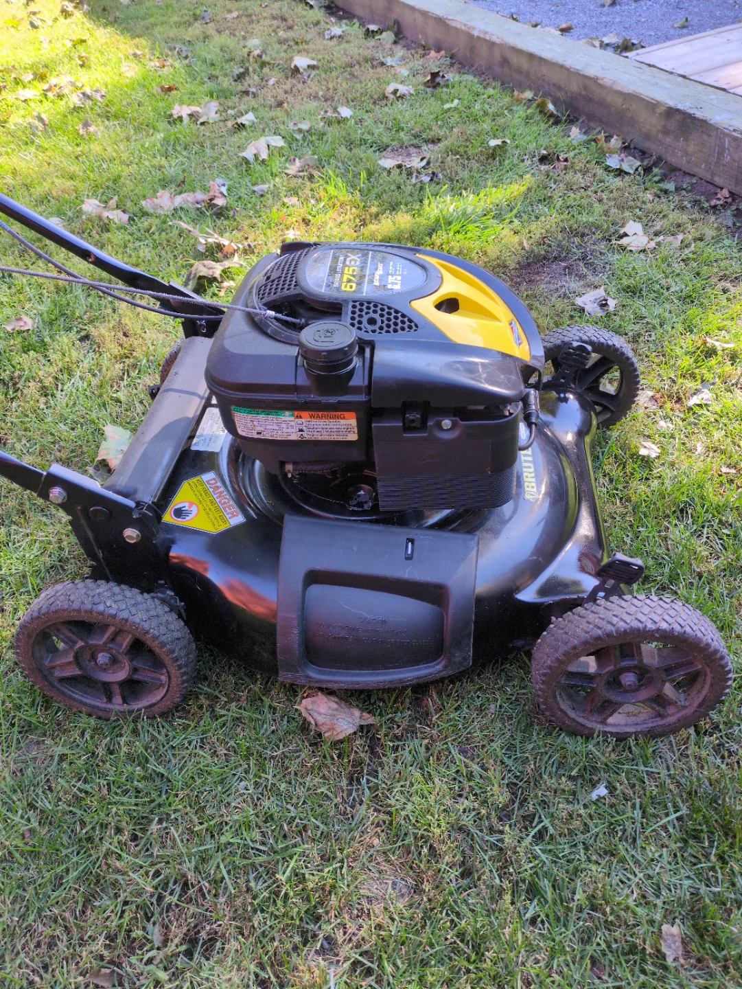 Brute Lawn Mower with Briggs & Stratton 675EX Engine - photo 3