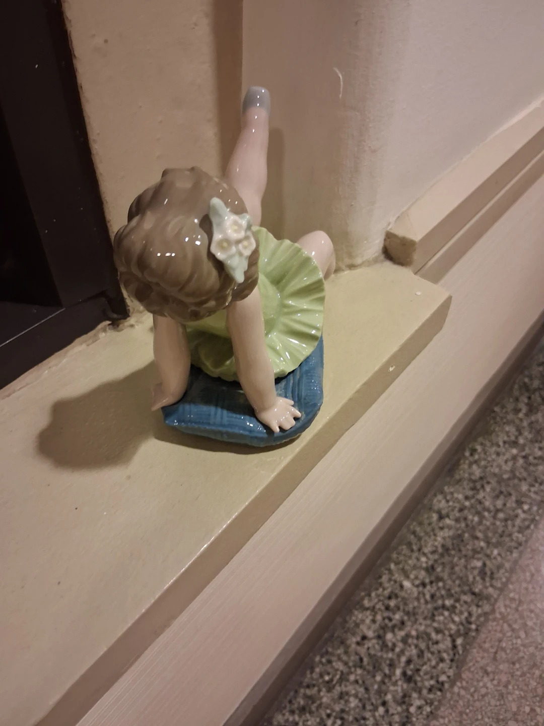 Lladro Porcelain Ballerina Figurine - photo 2