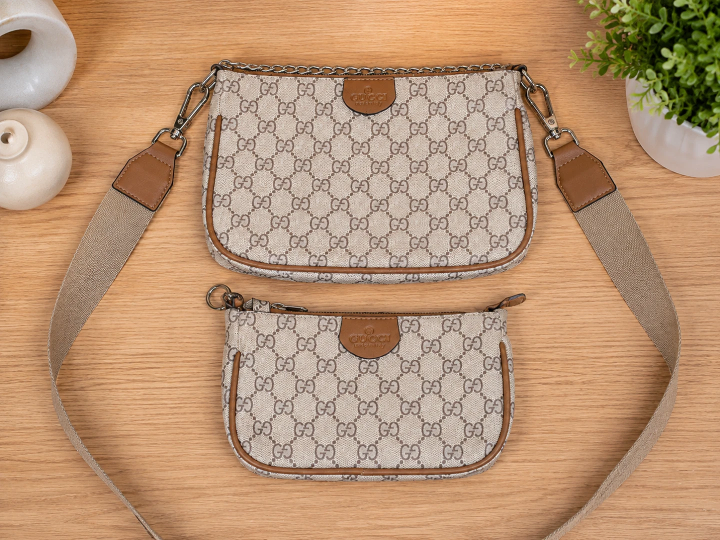 Gucci GG Supreme Shoulder Bag Set