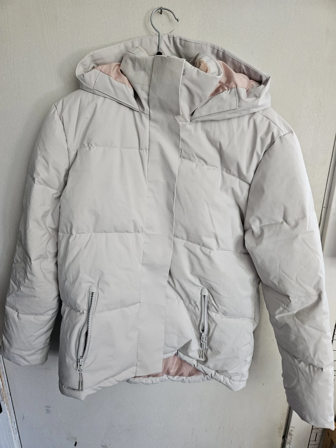 Champion Hooded Puffer Jacket - Small