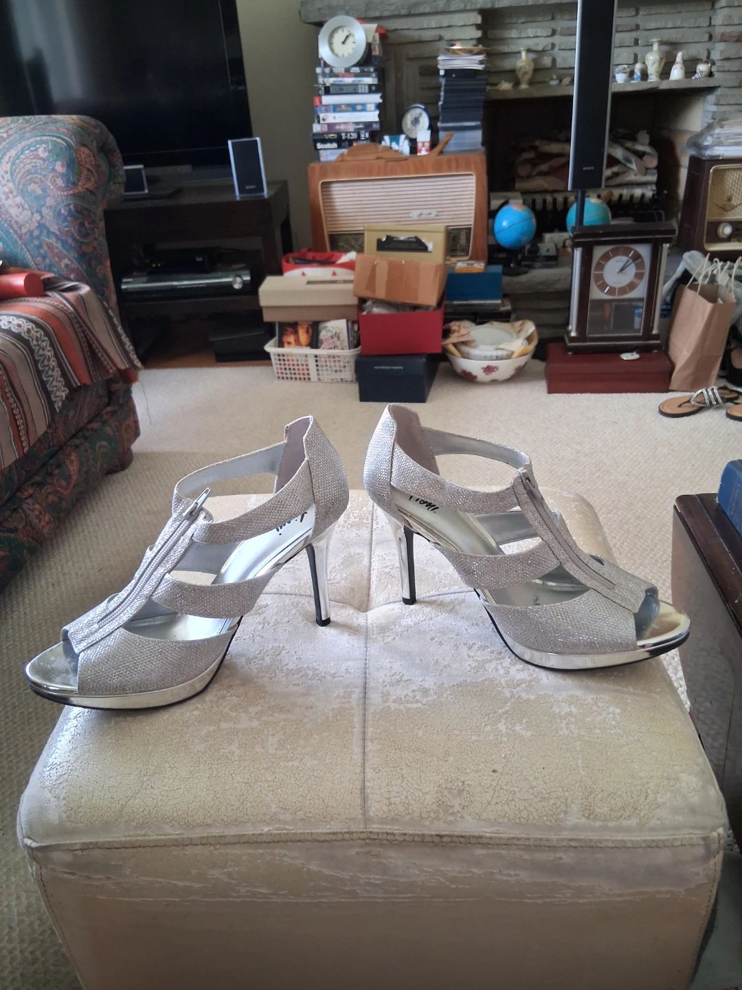 Fioni Silver Glitter Heels