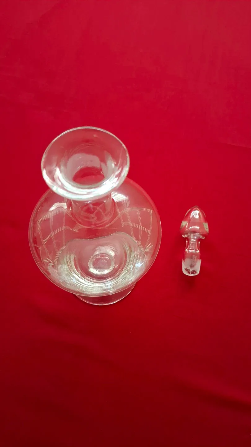 Etched Glass Decanter with Stopper - photo 4
