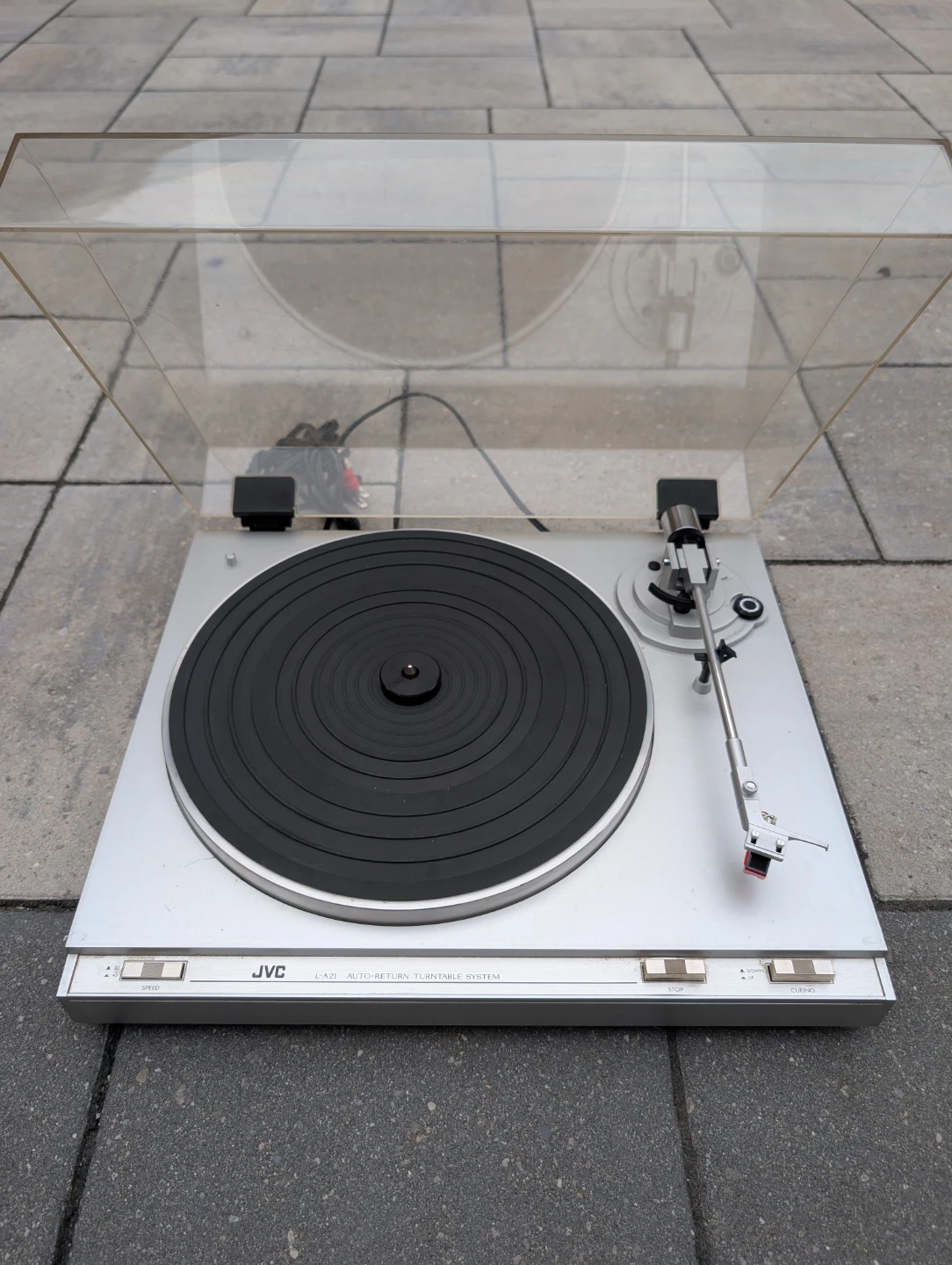 JVC MODEL L-A21 TURNTABLE Tested