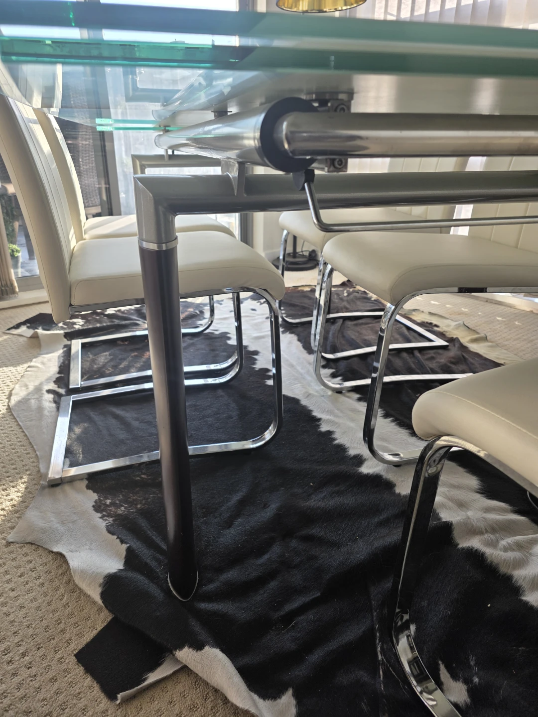 Frosted glass dining table - photo 2