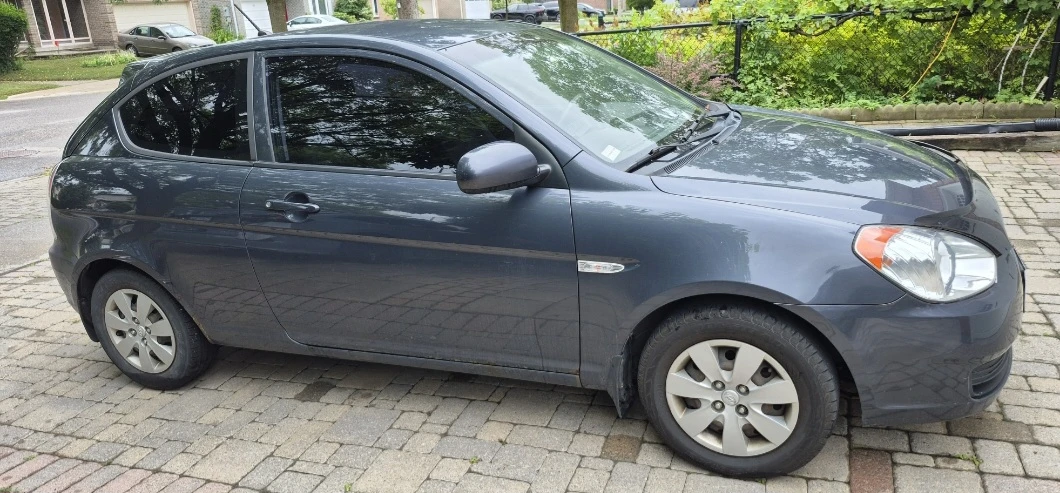 Hyundai Accent 2011 Hatchback Grey - photo 3