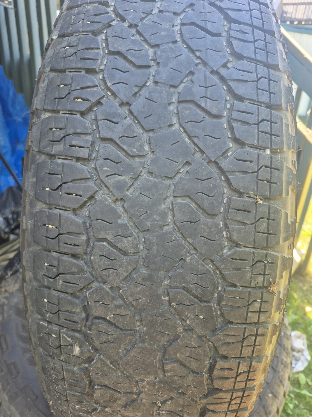 Goodyear Wrangler Tire 275/60R20 four tires