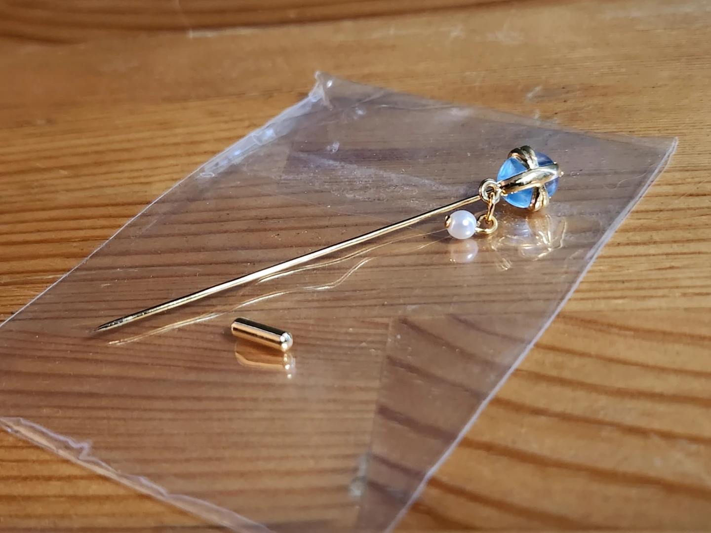 Vintage Gold Tone Stick Pin with Blue Topaz and Faux Pearl