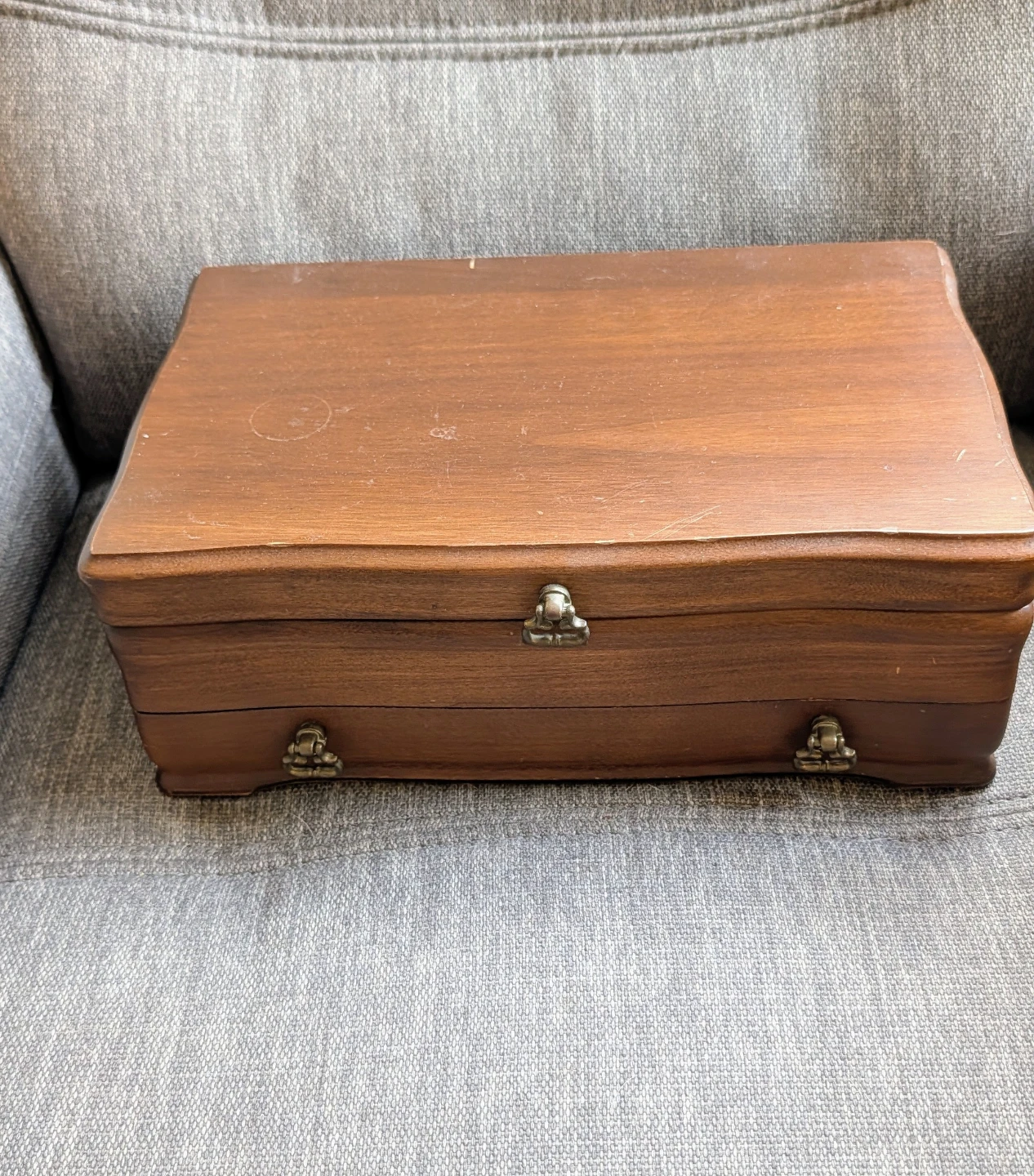 Her Royal Highness Vintage Wooden Jewelry Box - photo 2