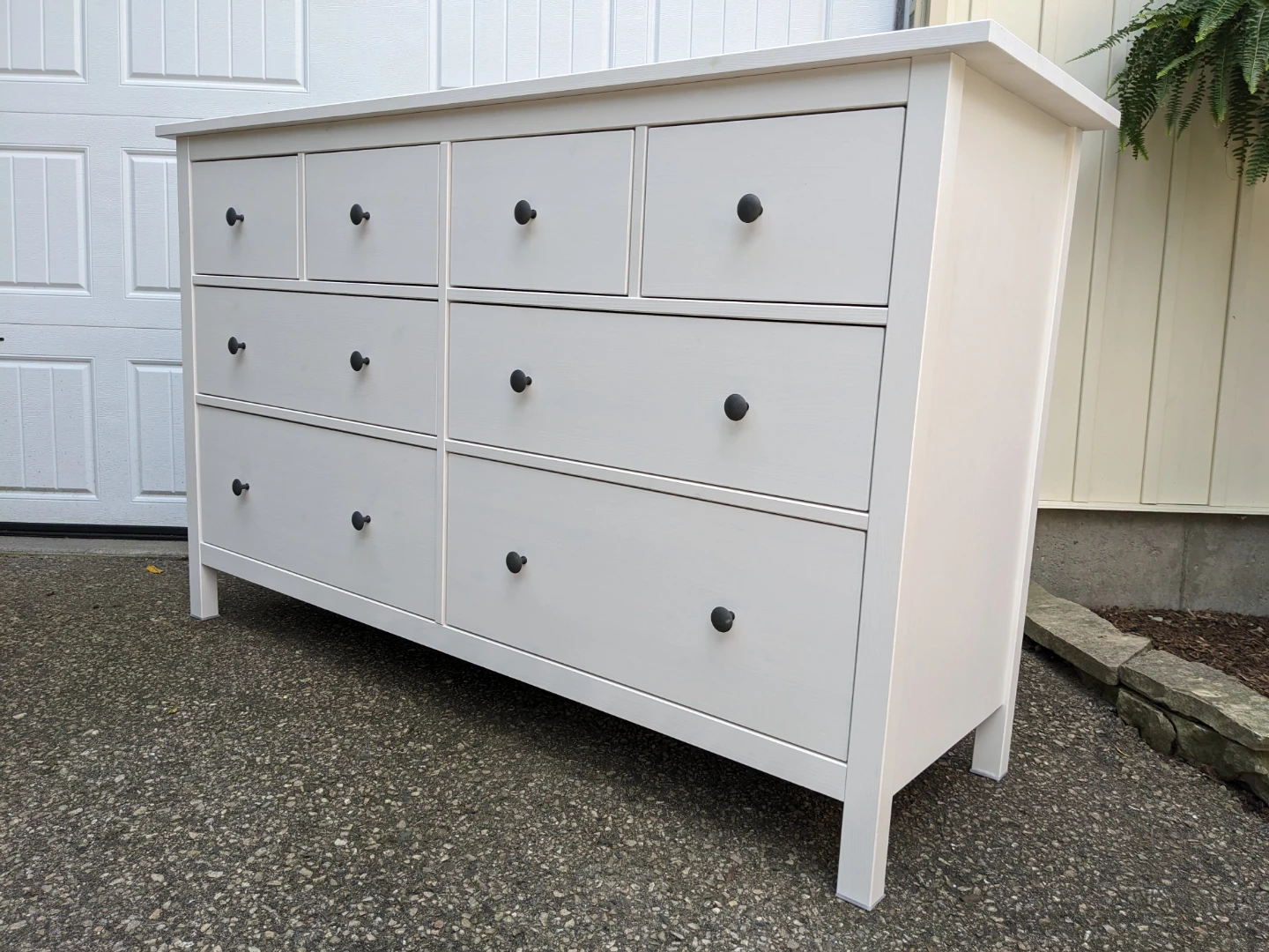 Ikea HEMNES 8 Drawer Dresser -Like New - photo 3