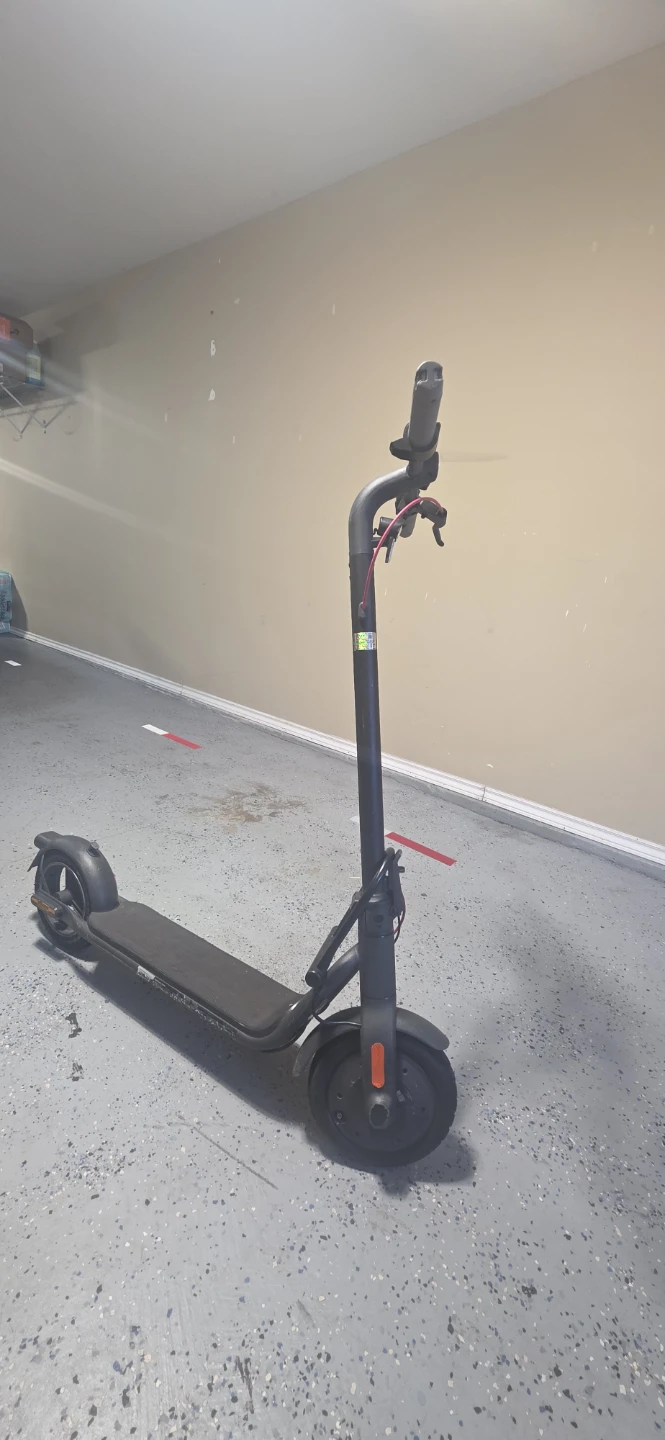 NAVEE V40I Electric Scooter - photo 4