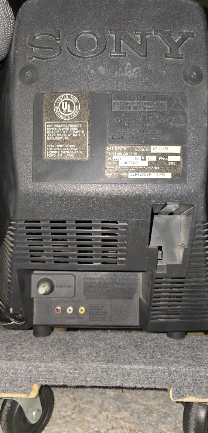 SONY Trinitron 20 inch CRT tv - photo 2