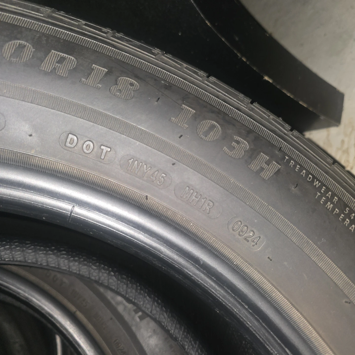 4 Goodyear Assurance Finesse Tires 235/60R18