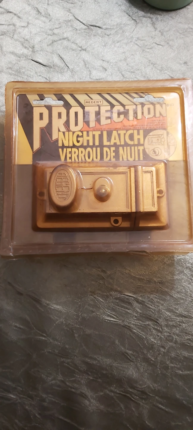 Deadlock bolt with keys