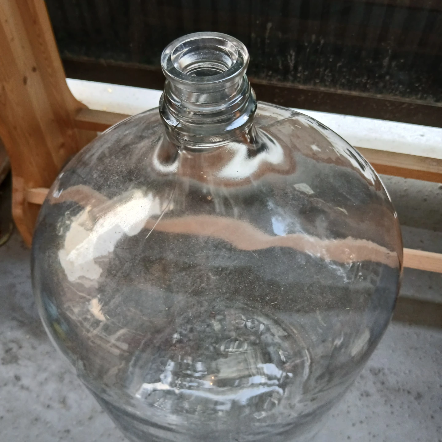 Two Vintage 6.5 /6 Gallon Glass Carboys - photo 4