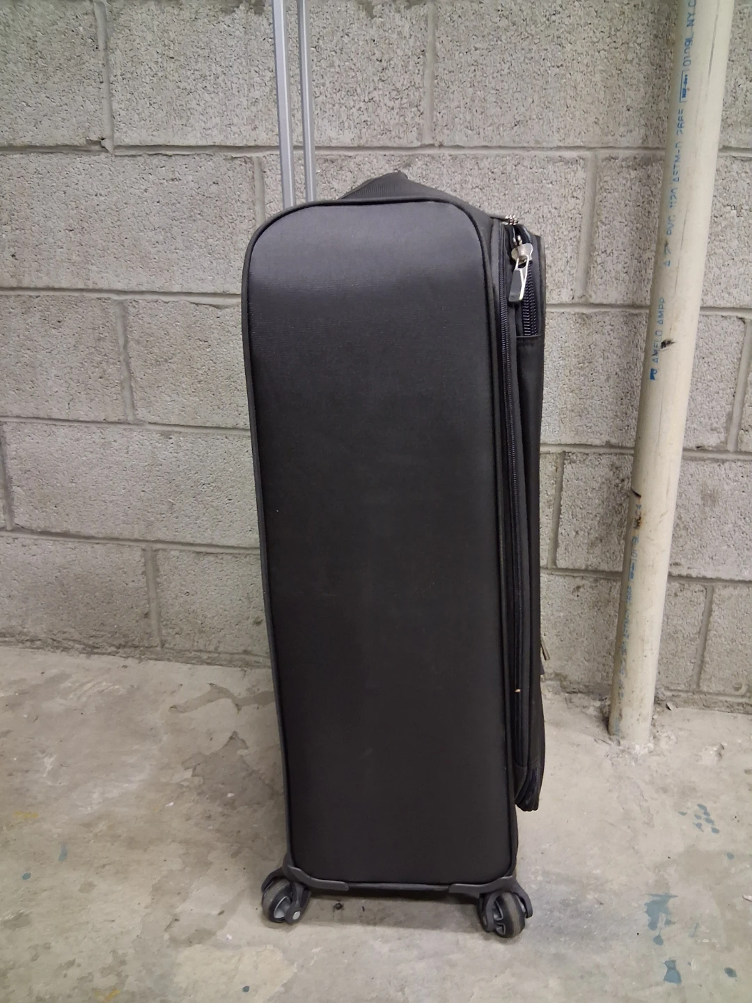 Samsonite Black Rolling Suitcase - photo 3