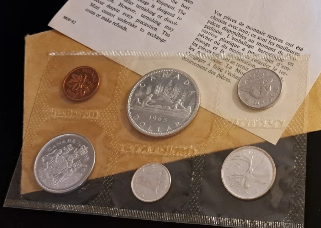 1965 Canadian Mint Uncirculated .80 Silver Coin Set - photo 4