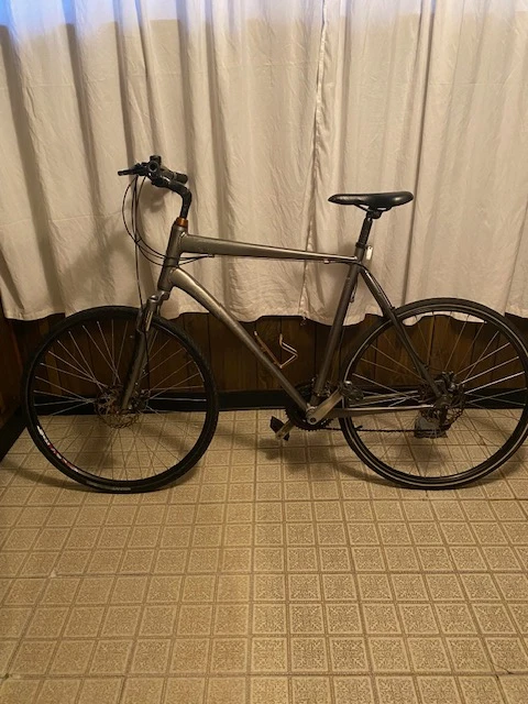 Hybrid Bike "Giant brand" Aluxx Sedona LX Front Suspension