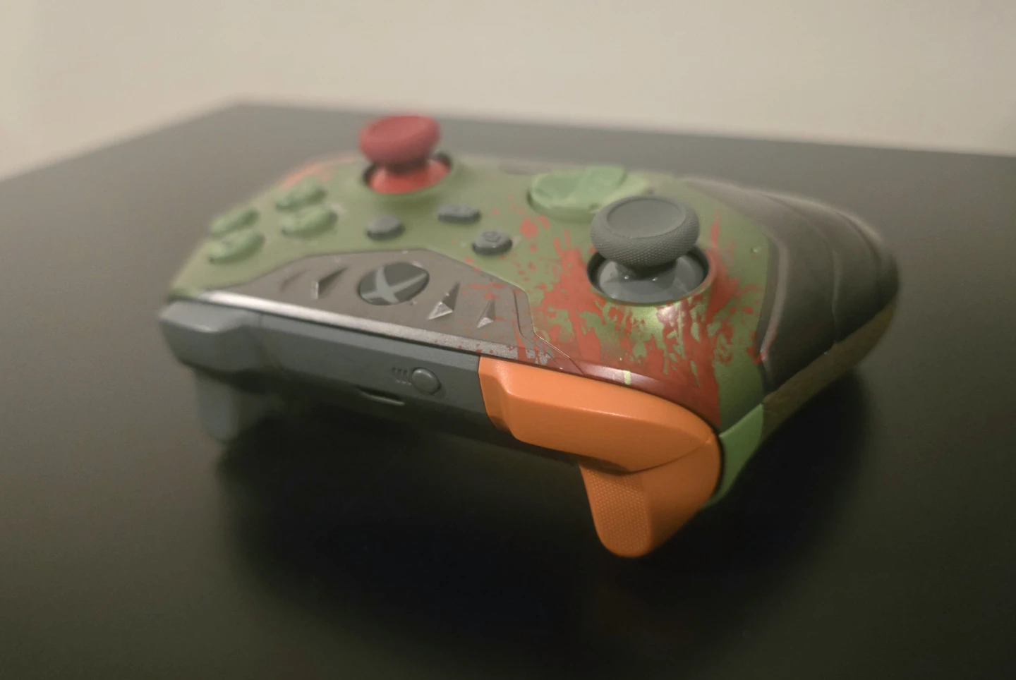 Xbox Doom Special Edition Wireless Controller - photo 2