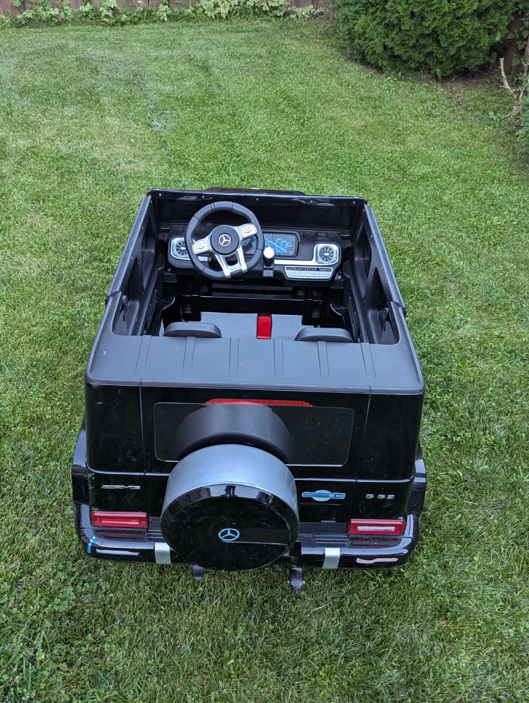 Mercedes-Benz G63 AMG Ride-On Toy Car - photo 2
