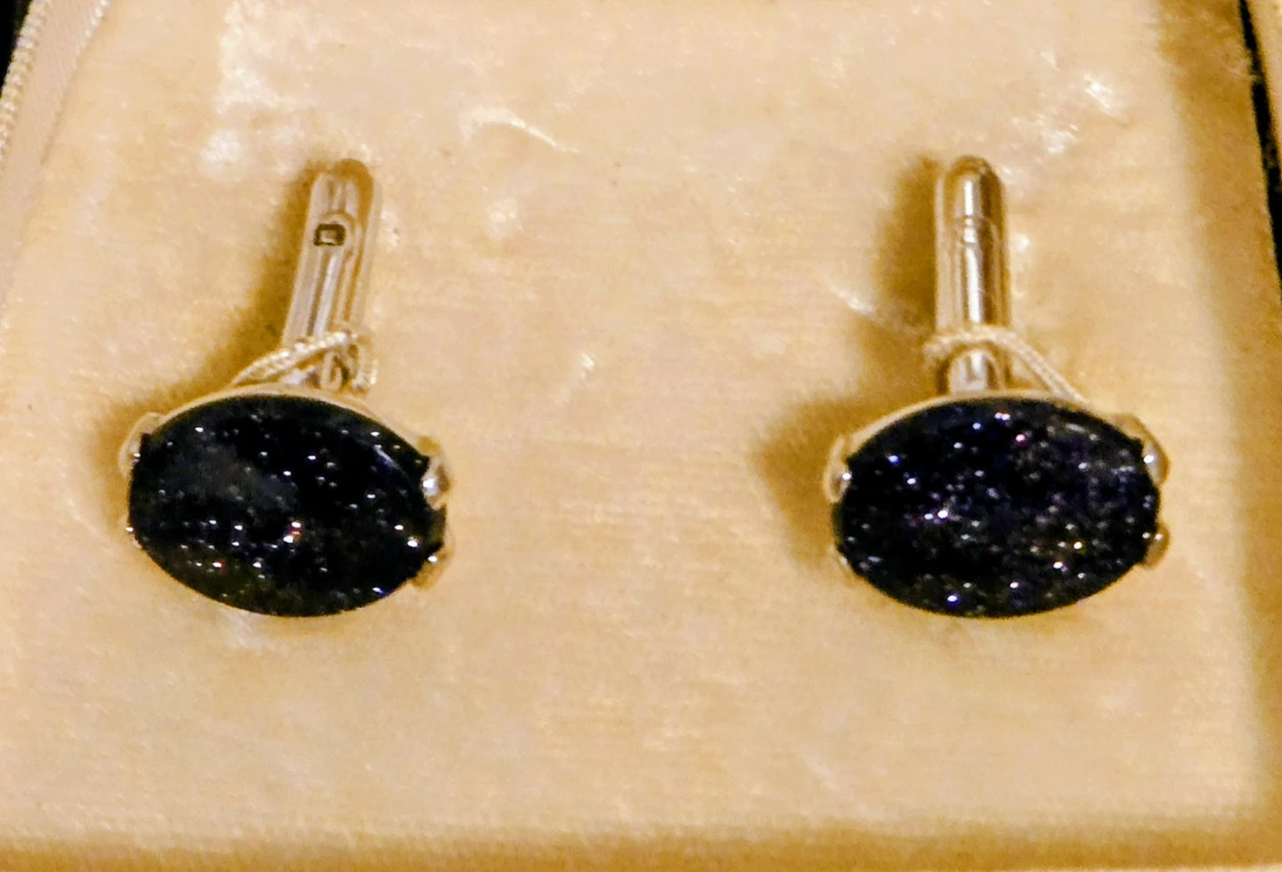 Vintage 1950's "Arrow" Blue Goldstone Cufflinks, Original Box - photo 5