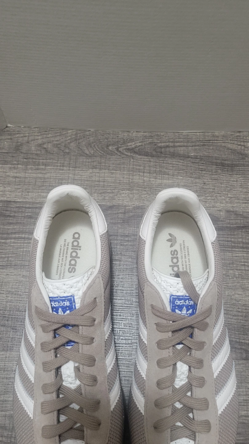 Adidas Sneakers Size 10 - photo 4