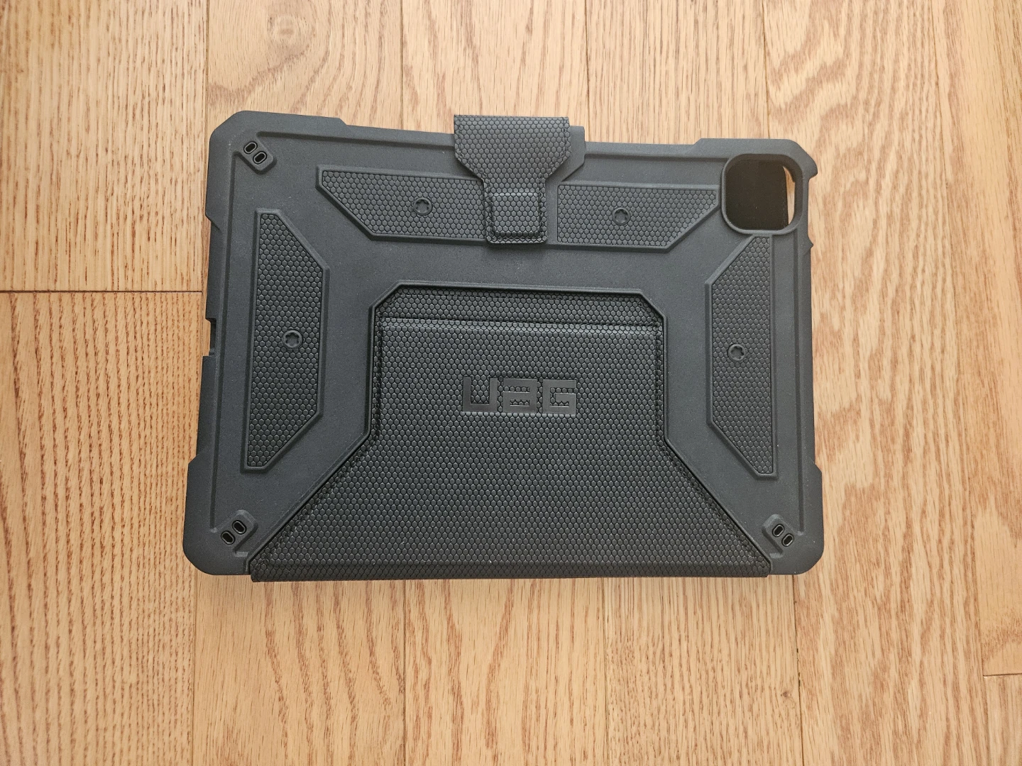 UAG iPad 11 Pro Protective Tablet Case - photo 2