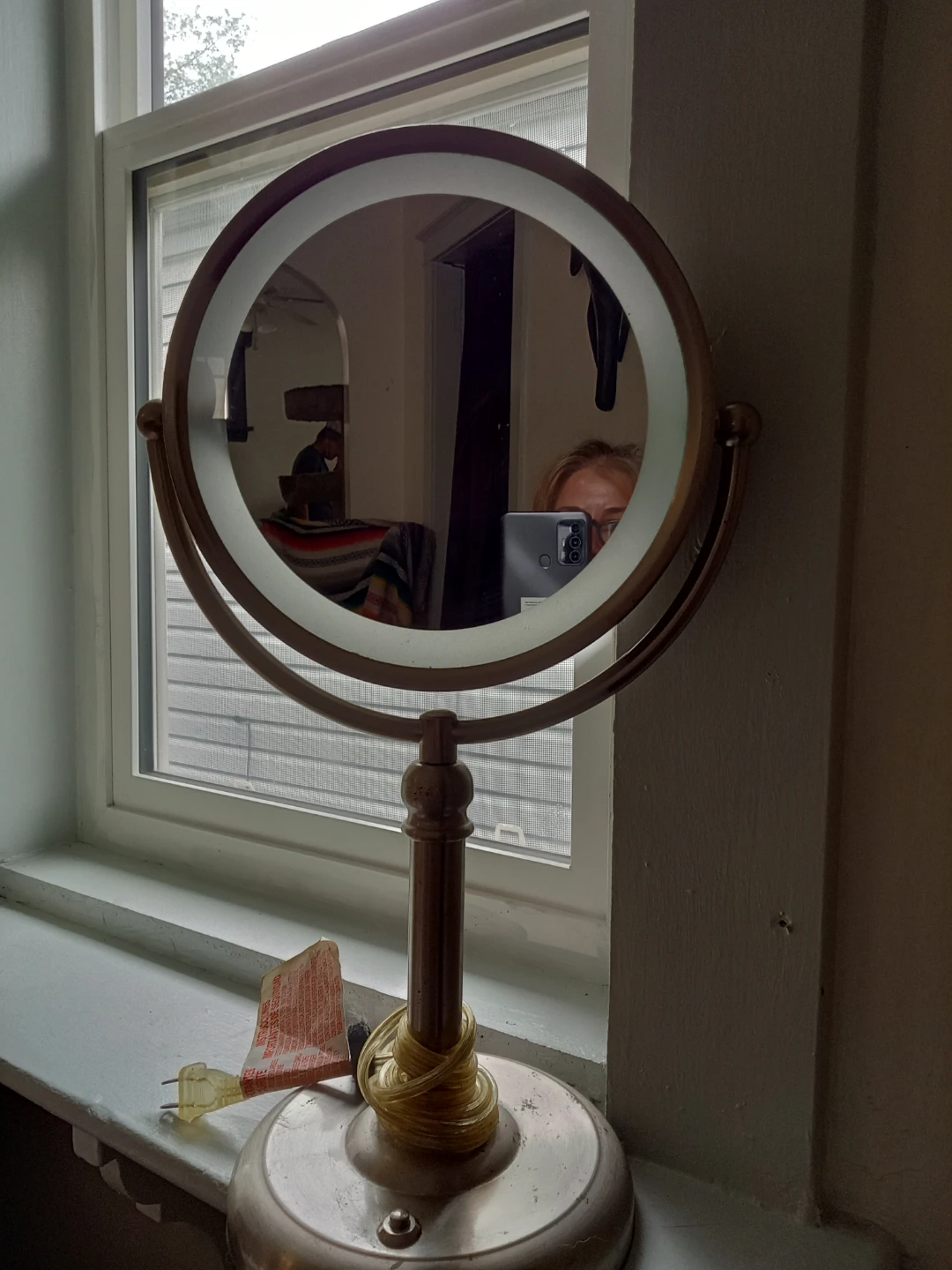 Lighted Vanity Mirror