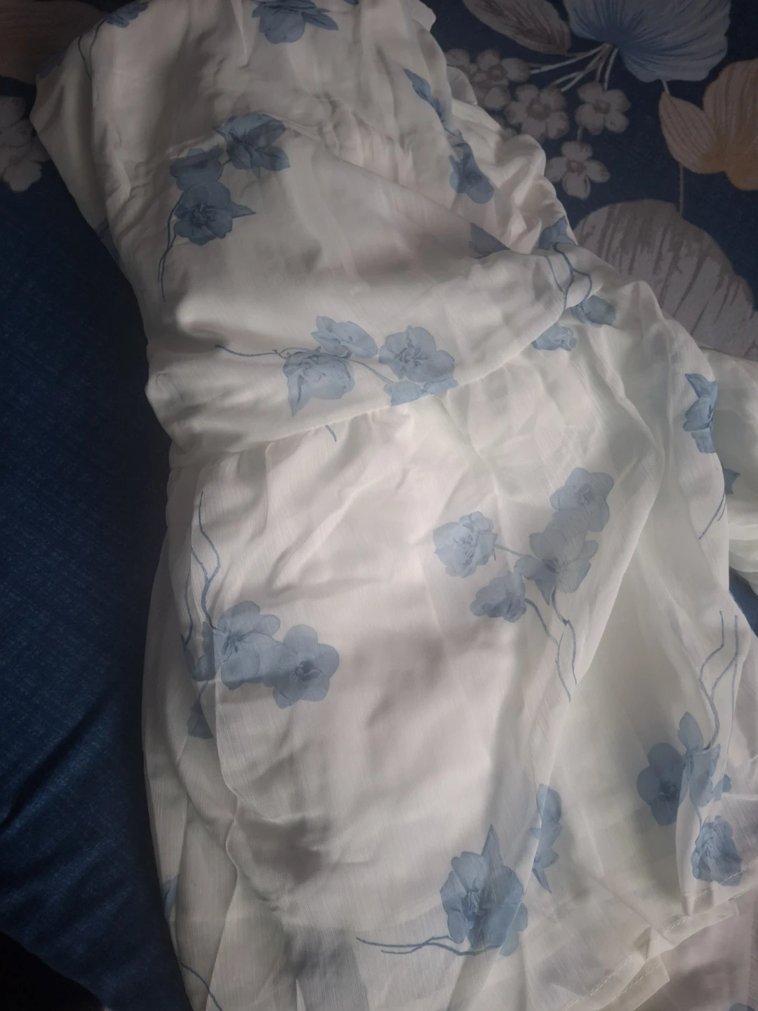 White and Blue Floral Maxi Dress - photo 5