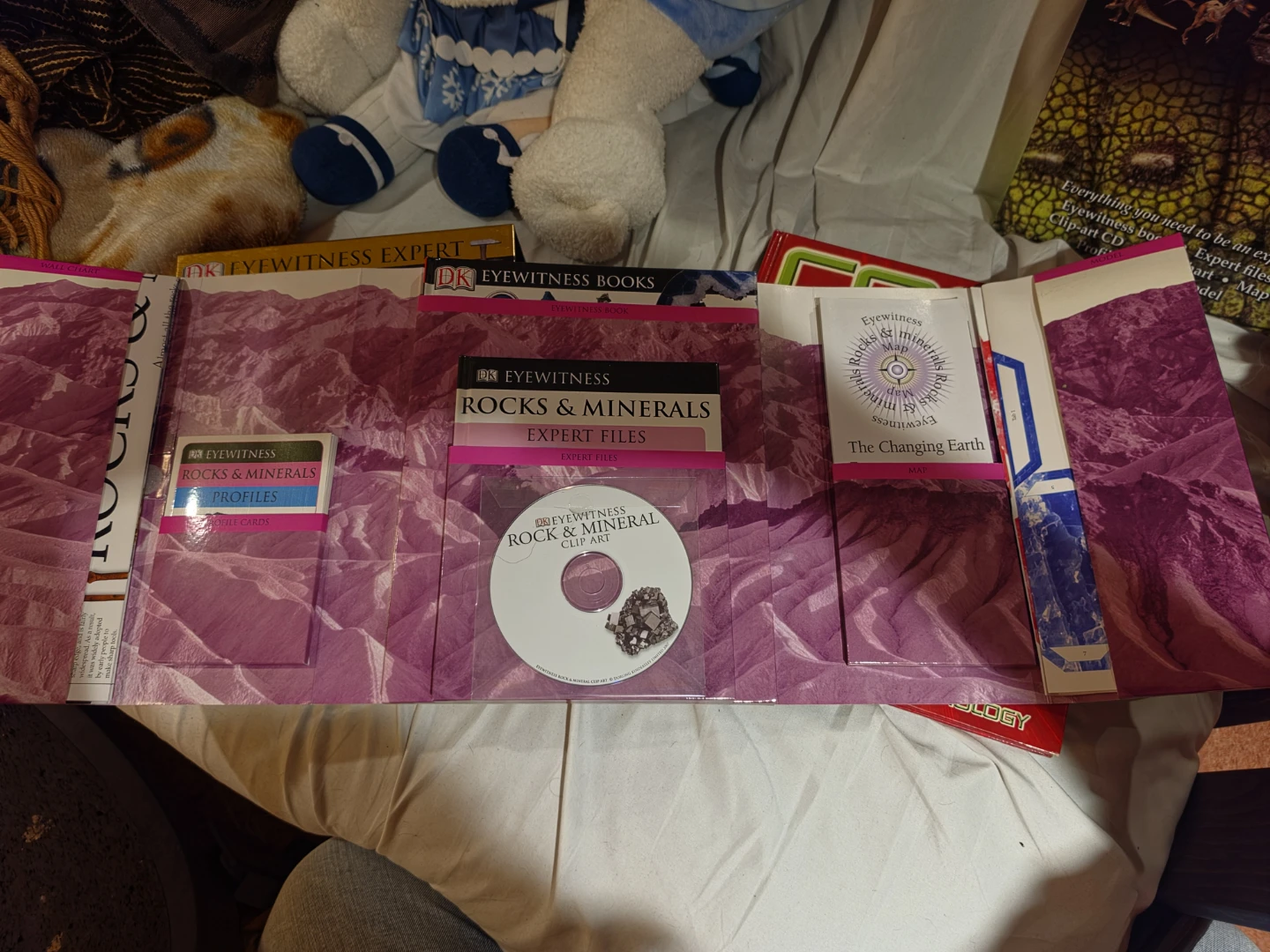 DK Eyewitness Expert Rocks & Minerals and Dinosaur Kits - photo 2
