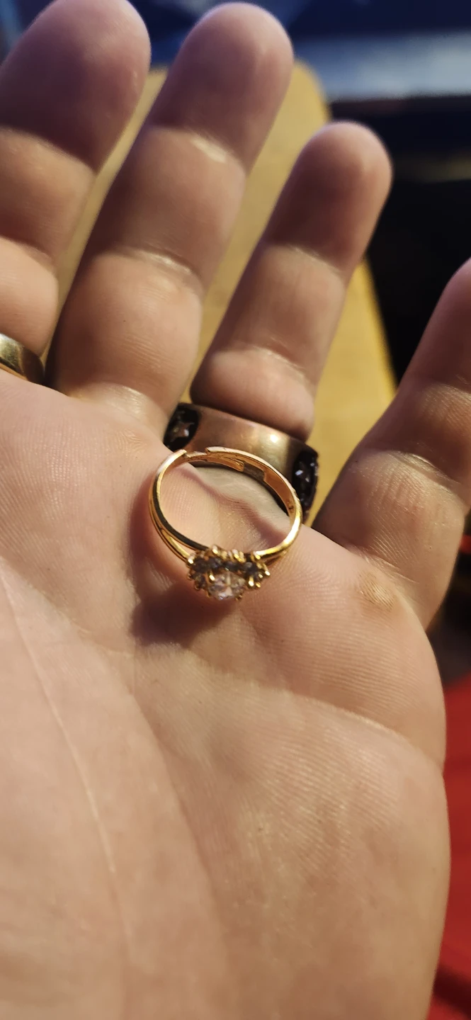 Gold-tone ring with clear stone - photo 2