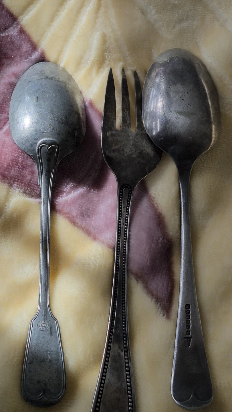 Vintage Silverware Set: 2 Spoons and 1 Fork - photo 2