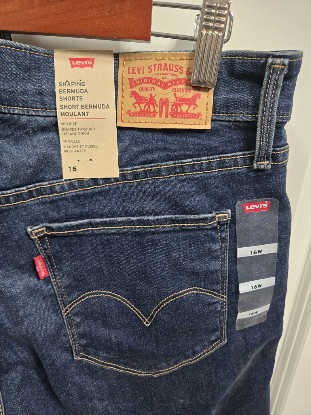 Levi's Shaping Bermuda Shorts - photo 4