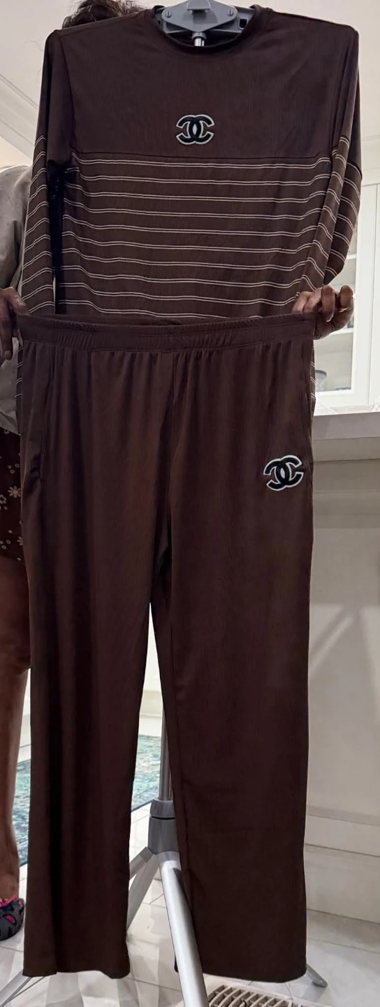 Assorted Women's Pyjama Sets - photo 4