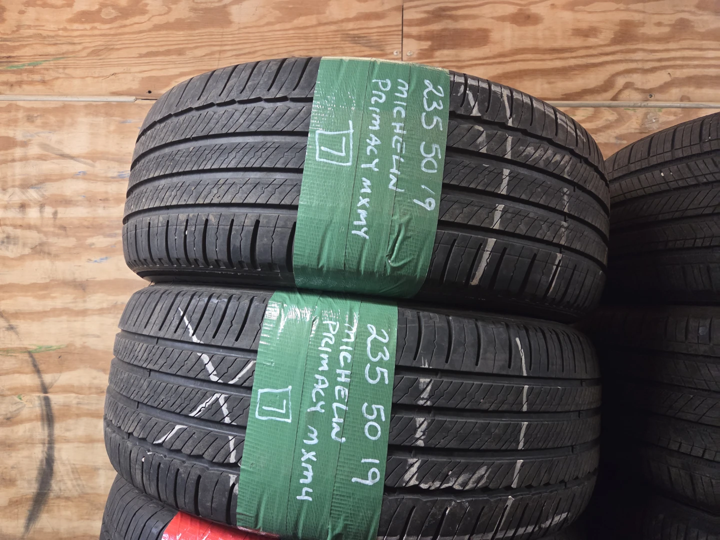 Michelin Primacy MXM4 Tires - 235/50R19
