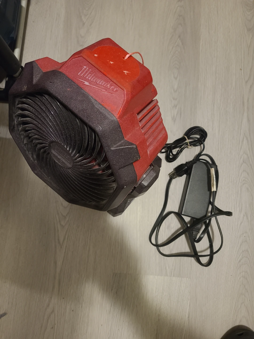 Milwaukee M18 18v Jobsite Fan - photo 5